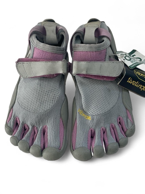 Vibram Shoes - Vintage 2006 Vibram FiveFingers Hiking shoes